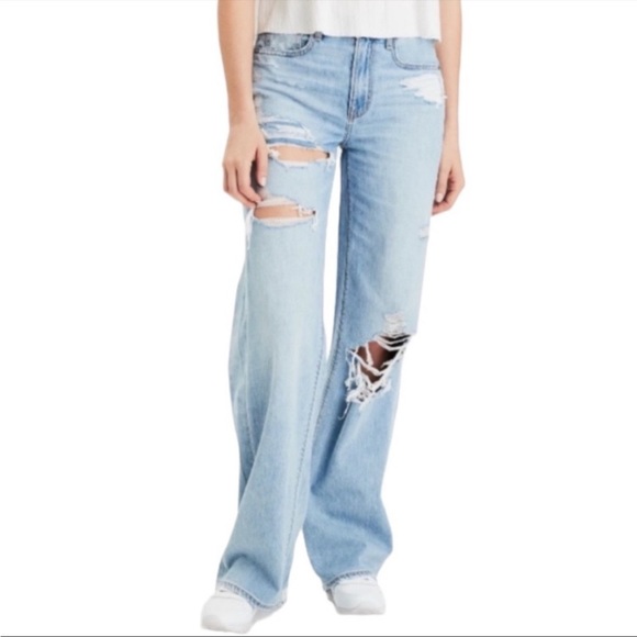 American Eagle Outfitters Denim - American Eagle Skater Jeans Light Wash Distressed Baggy Fit Size 18 Short